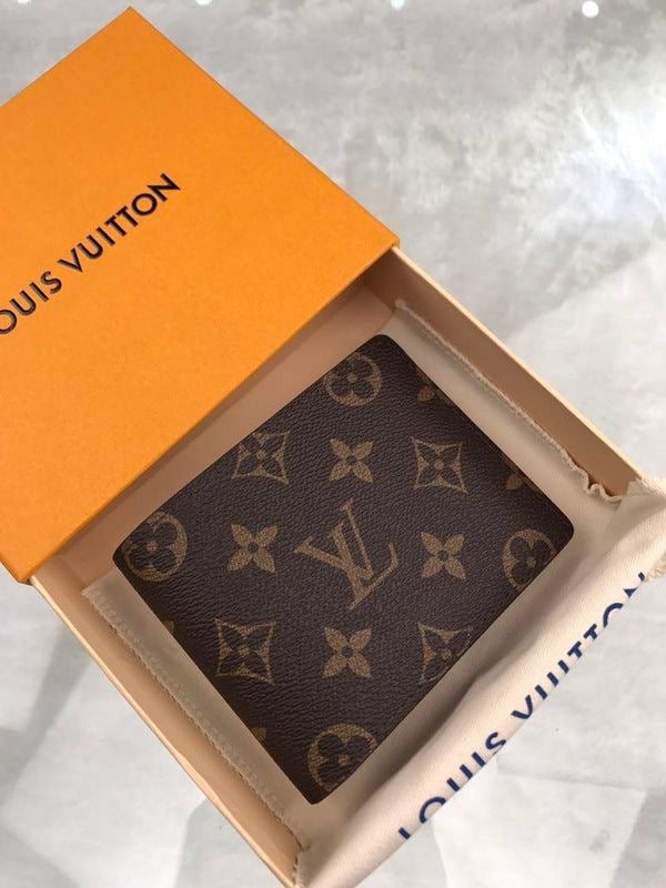 LV wallet with Brand Box