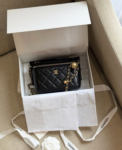 CHANEL Pearl Crush Vanity with Complete Packaging - Genuine Leather