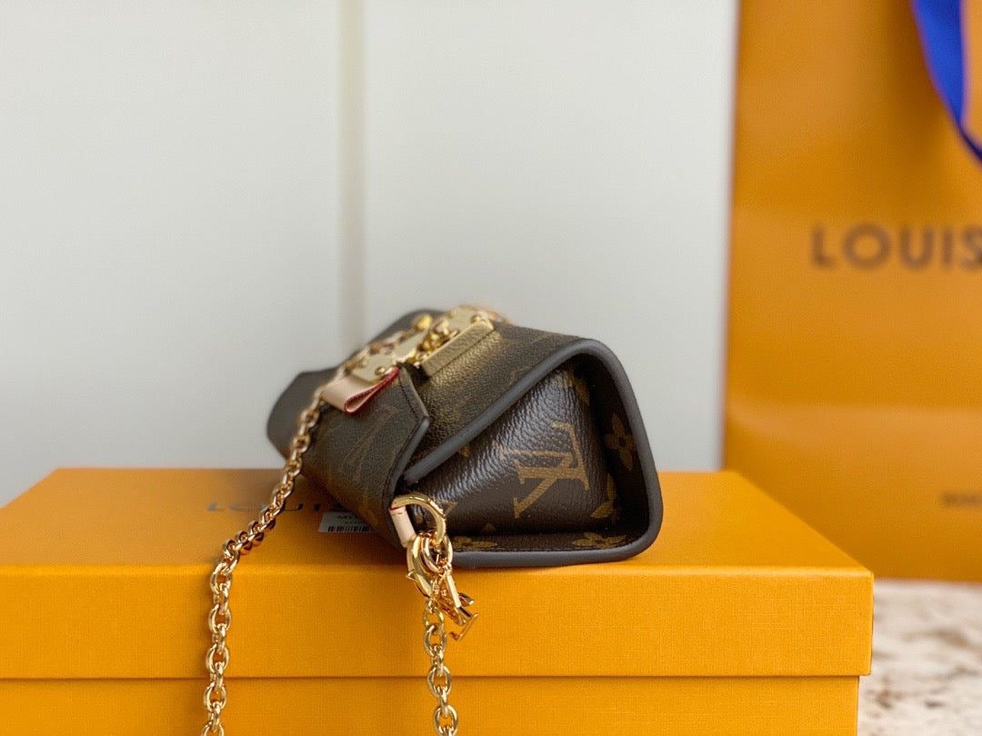 LV Bitsy Mini Pouch Leather with Brand Box