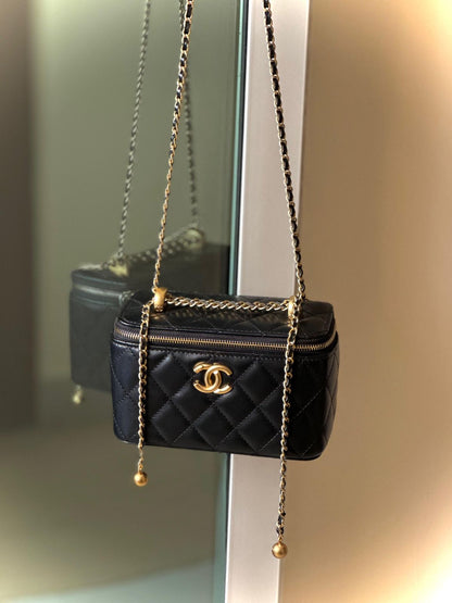 CHANEL Pearl Crush Vanity with Complete Packaging - Genuine Leather