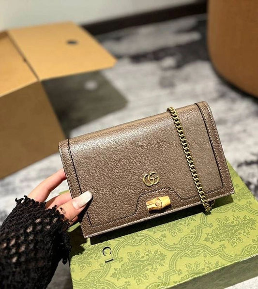 GUCCI Diana with Brand Box